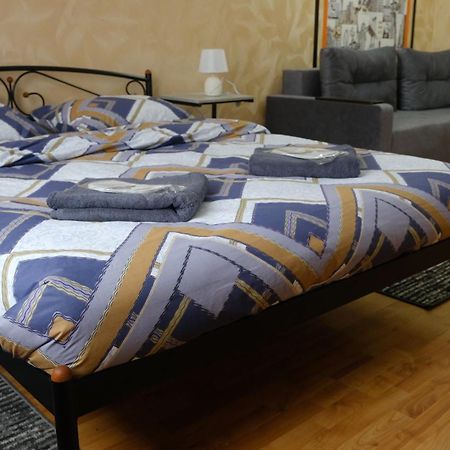 Uneed Rooms: Sky Kiev Esterno foto